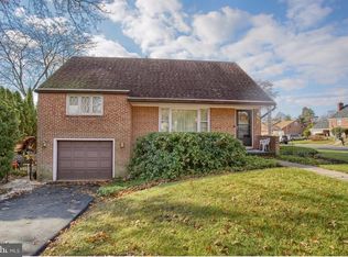 2 Heather Ct, Reading, PA 19606