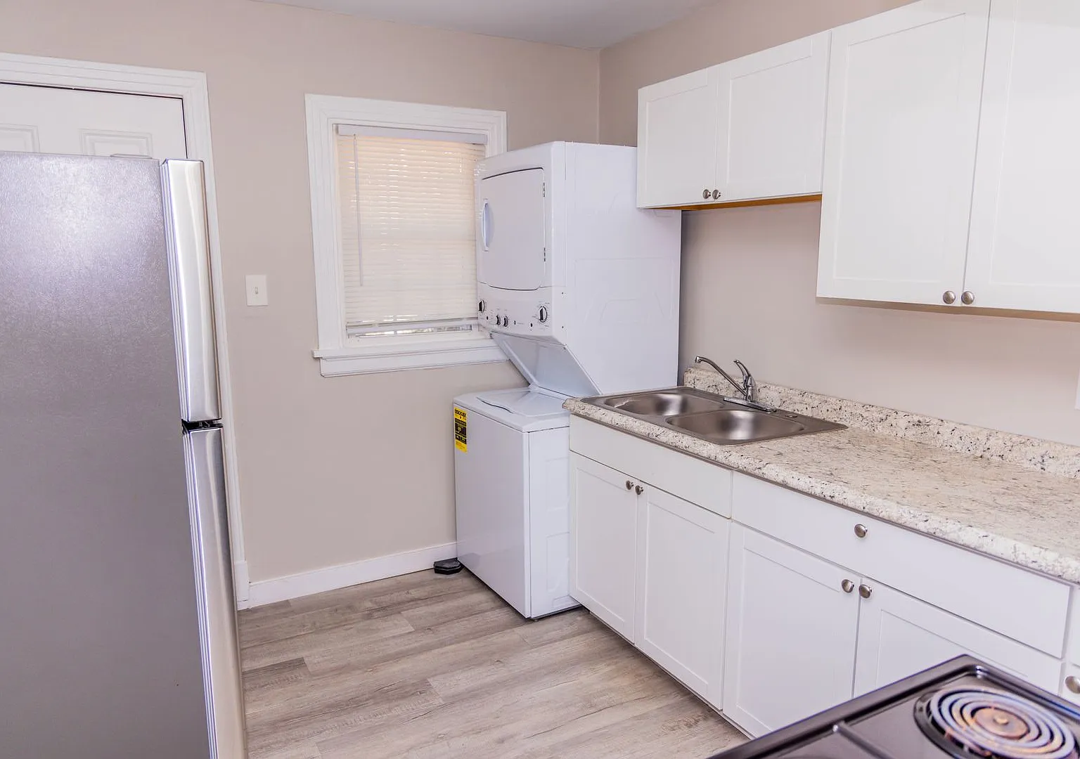 House in the Randolph Community — Photo 2