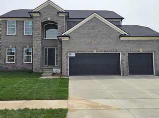 50638 Mistwood Dr, Macomb, MI