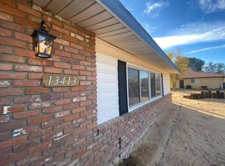 13413 Jicarilla Rd, Apple Valley, CA 92308