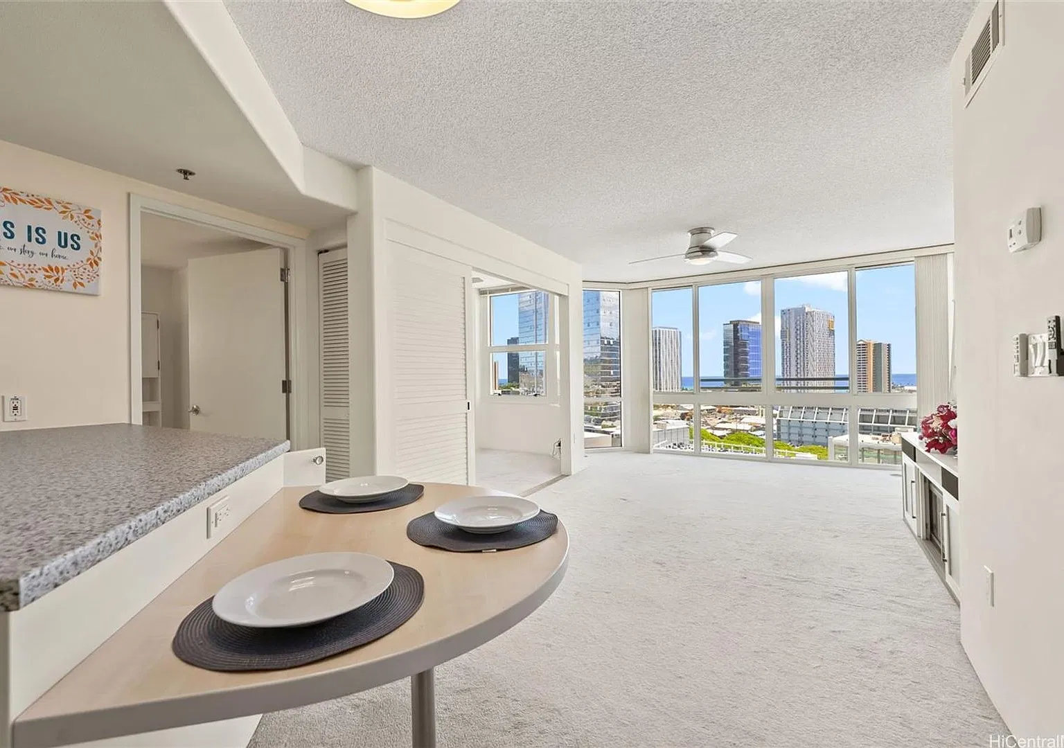 Available Now - One Archer Lane Spacious 2bd/2ba Condo With 1 Covered Parking! — Photo 2