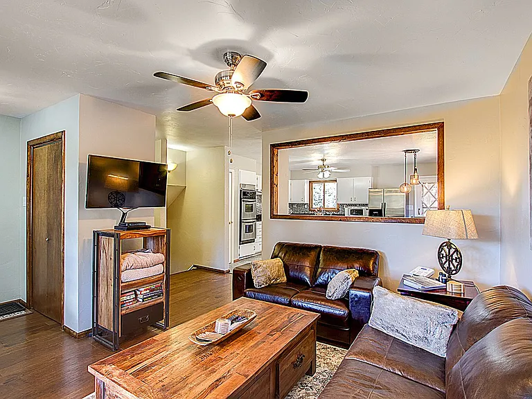1040 Forest Hill Rd — Photo 13