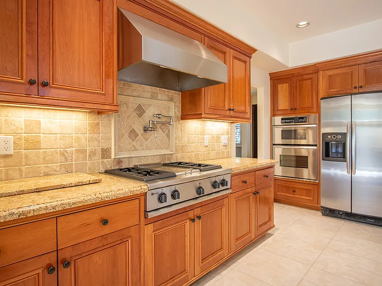 111 Misty Ct — Photo 13
