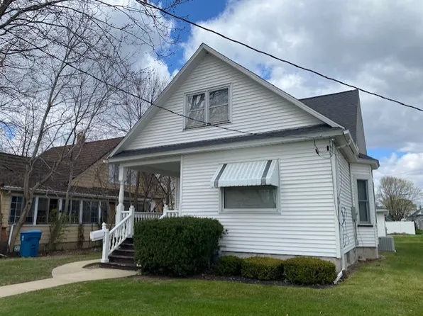 218 E 2nd St, Oglesby, IL 61348