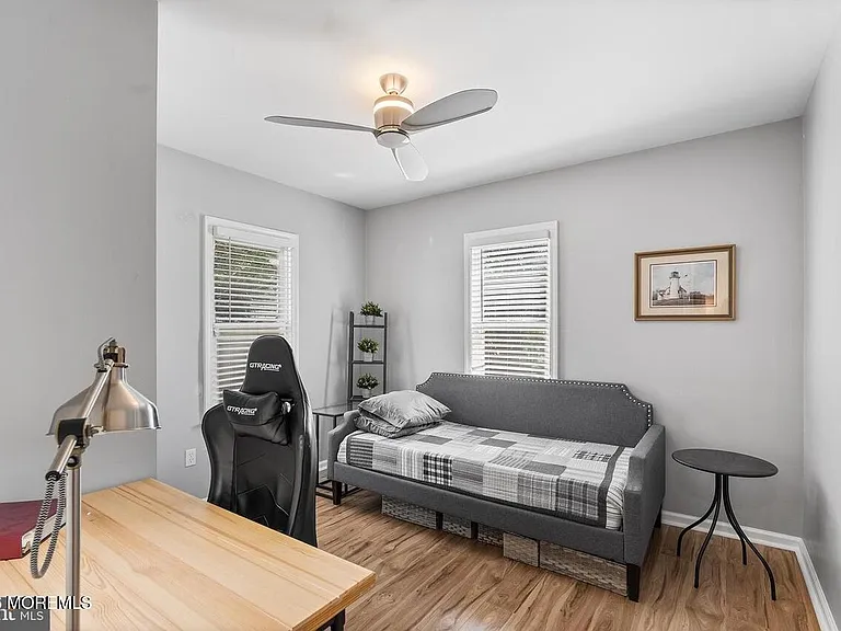 12 Eden Ave — Photo 13