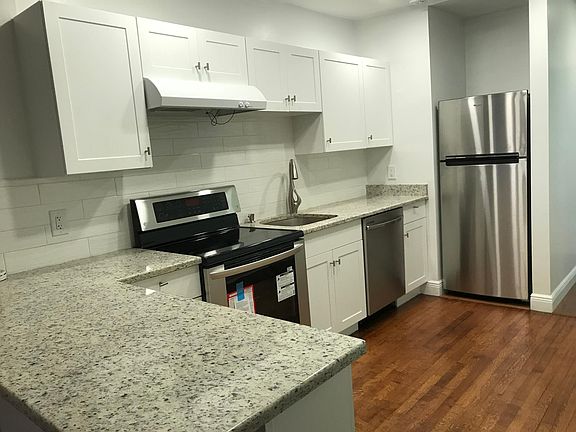 4th image of 23 Ocean Breeze St