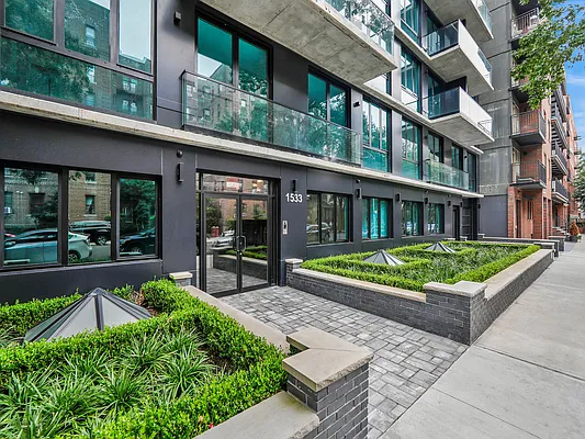 Rented by Keystone Realty USA Corp | media 12