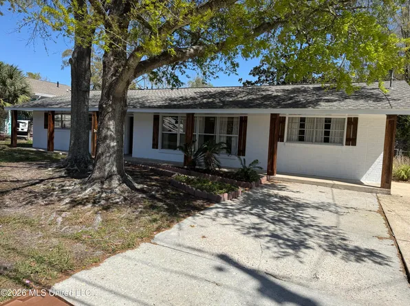 121 S Island View Ave, Long Beach, MS 39560