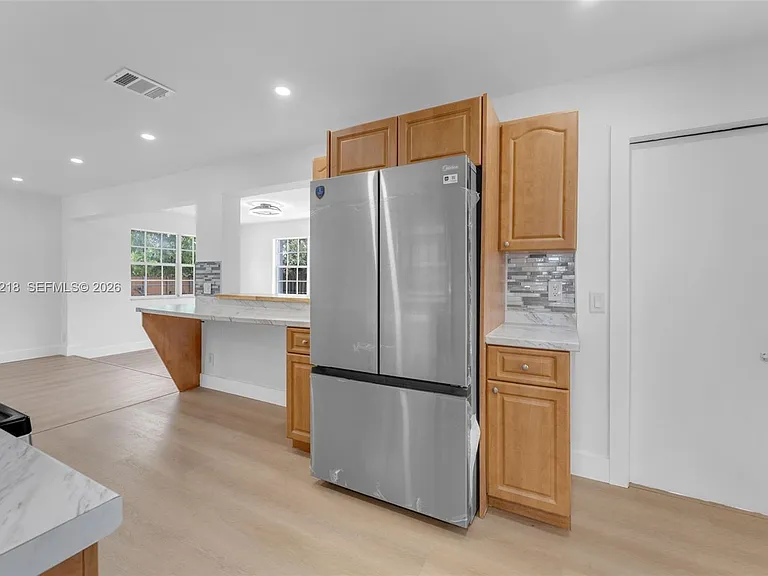 7150 SW 10th St — Photo 13