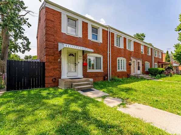 5215 W 63rd Pl, Chicago, IL 60638