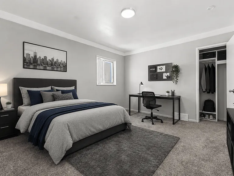 Oak Park Manor Apartments & Townhomes — Photo 45