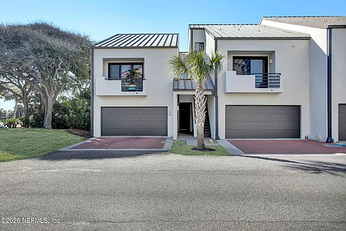 743 Spinnakers Reach Dr Photo 1