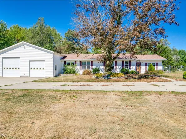 3381 Alexander Rd, Atwater, OH 44201
