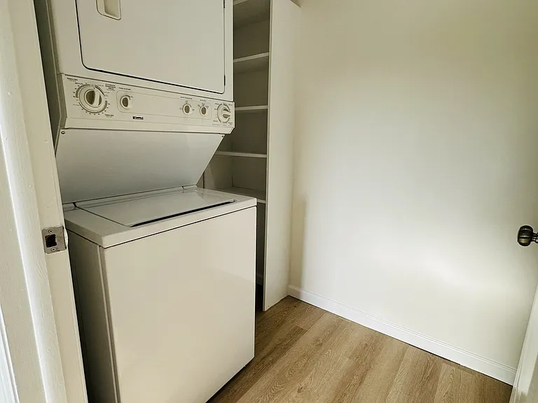16B E Daisy Ln #B — Photo 10