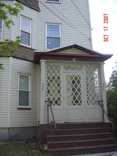 Summer Street Entrance 