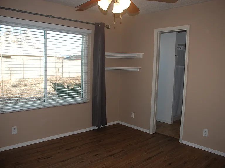 902 Ladron Ave — Photo 15