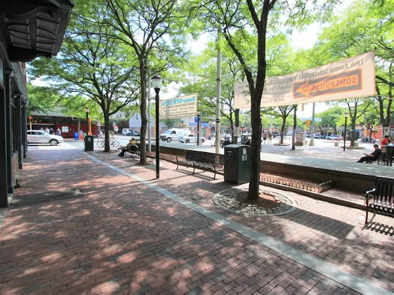 37 Davis Sq #6R — Photo 10