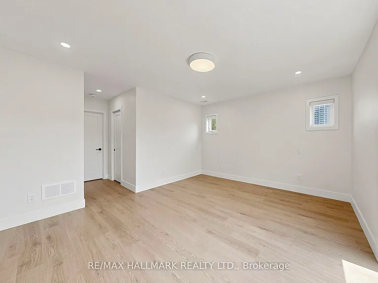 367 Woodmount Ave #2 — Photo 29
