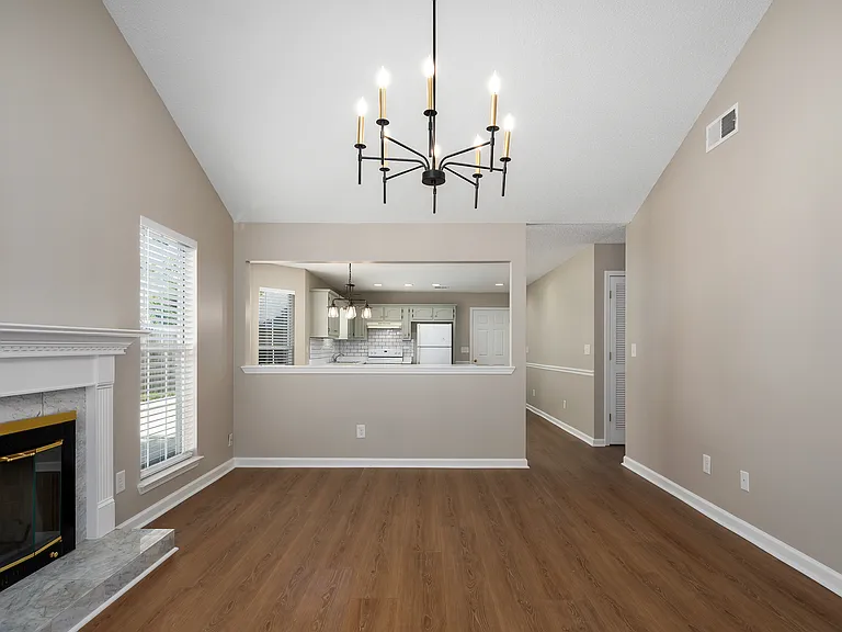 132 King James Ct — Photo 7