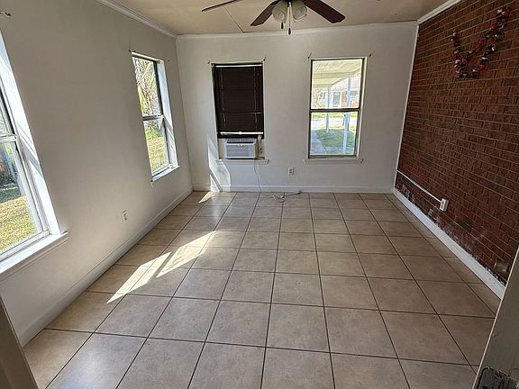 2nd image of 2838 Palamor Dr
