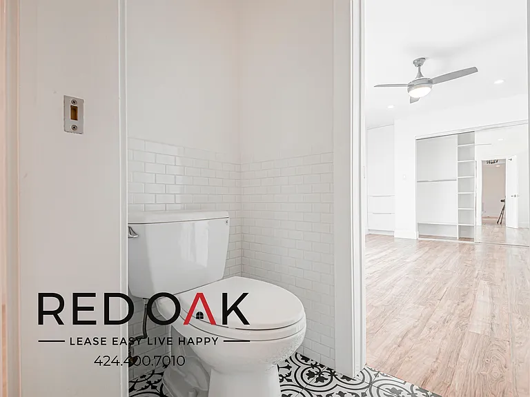 1232 S Bronson Ave #5 — Photo 16