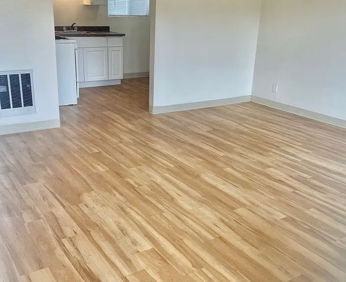 1026 S Russell Ave #U — Photo 4