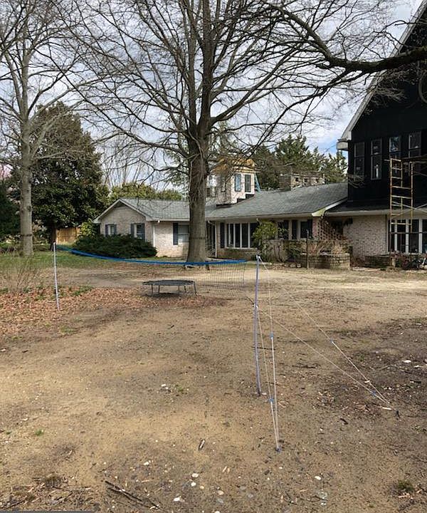 1st image of 115 Wye River Dr