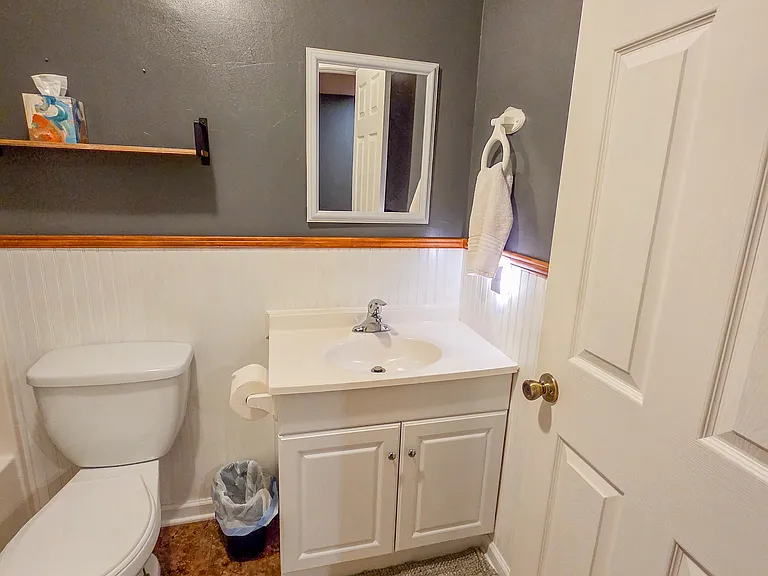 8401 Kennedy Dr — Photo 22