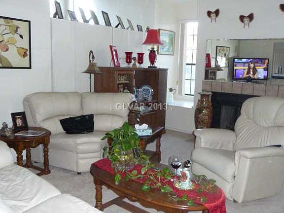 3rd image of 4873 Maryvale Dr