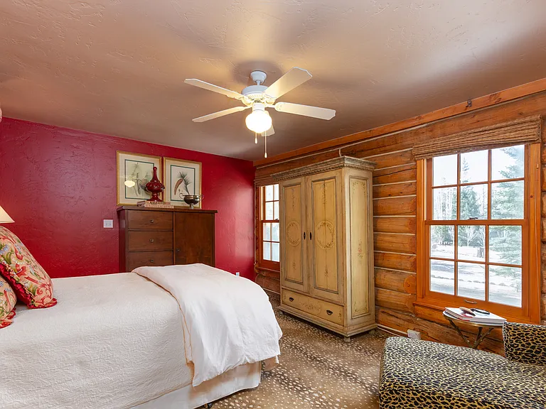 1305 Red Butte Dr — Photo 16