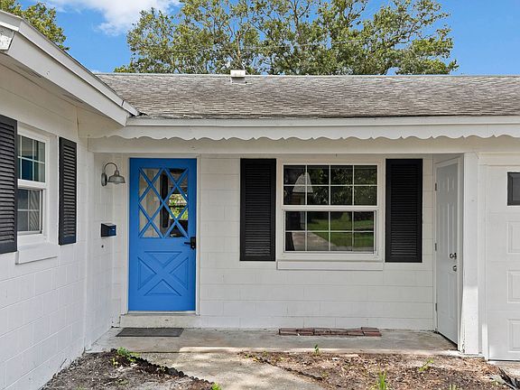 3rd image of 1507 Clematis Ln