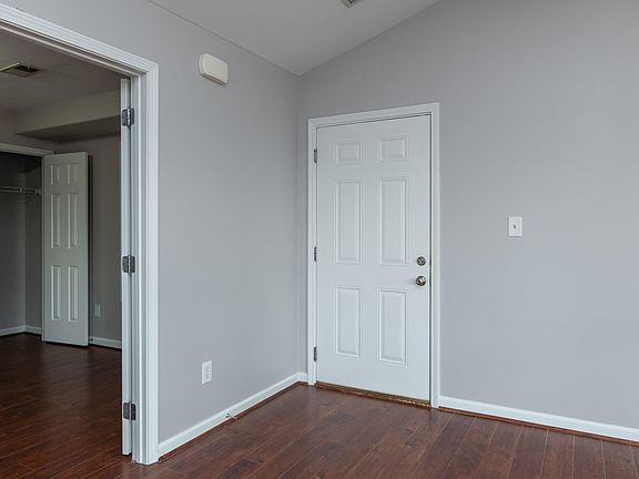 4th image of 858 Malabu Dr APT 6200