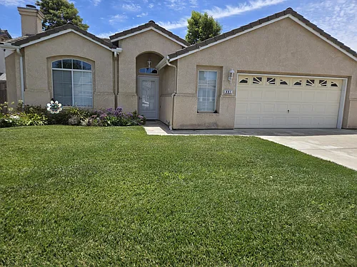 801 W Redwood St Photo 1