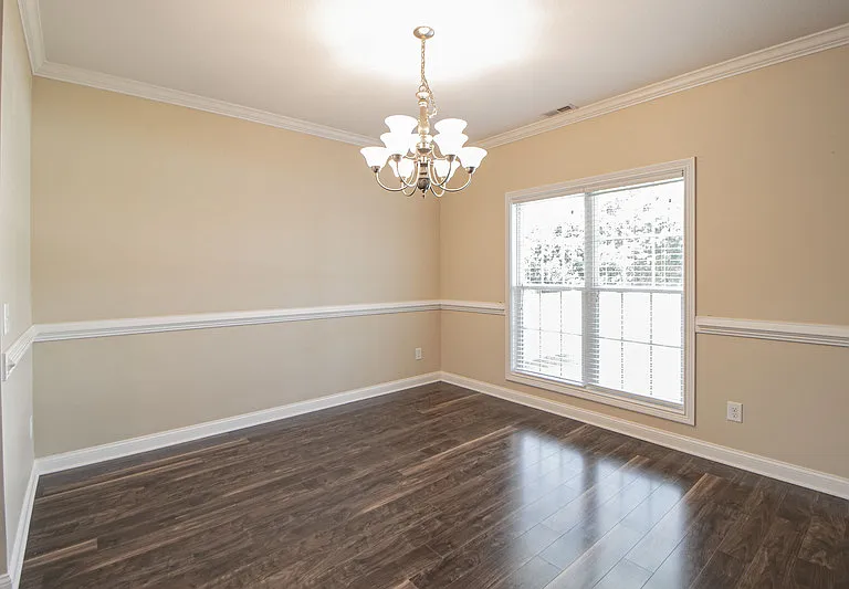 809 Carousel Ct — Photo 5