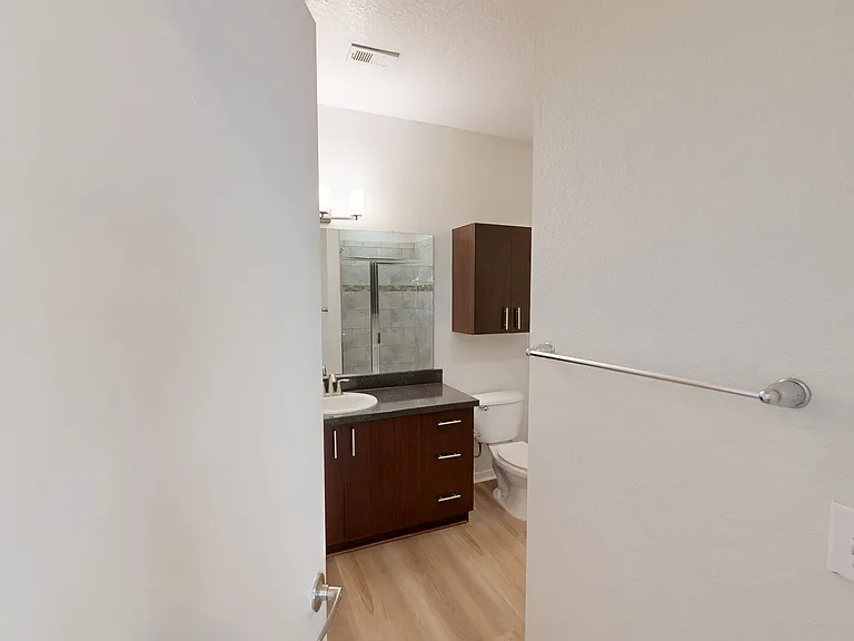 The Vintage Lofts at West End — Photo 69
