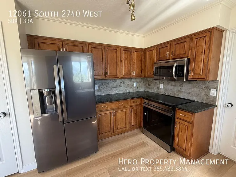 12061 S 2740 W — Photo 9