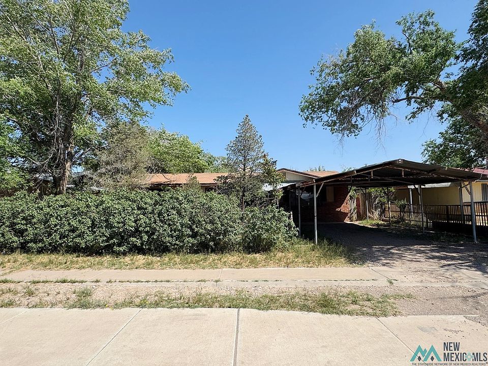 1st image of 309 W 5th St