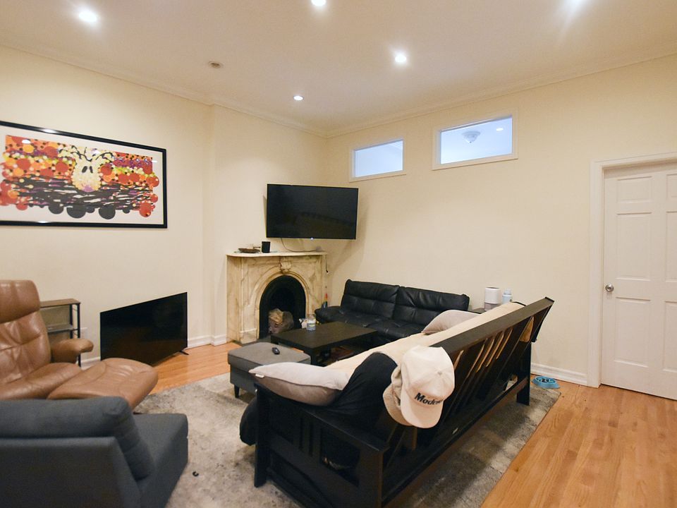 1st image of 4 E 36th St #4F