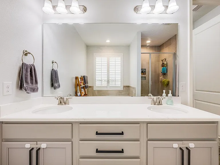130 Creve Core Dr — Photo 25