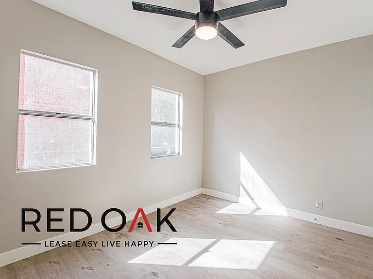 424 E 20th St #424.75 — Photo 4