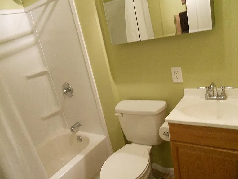 3235 Ranier Ln N — Photo 11
