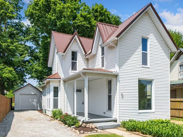 407 N Broadway St, Mentone, IN 46539