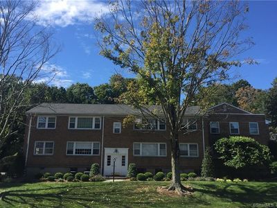 122 Heritage Hill Road #D, New Canaan, CT, 06840