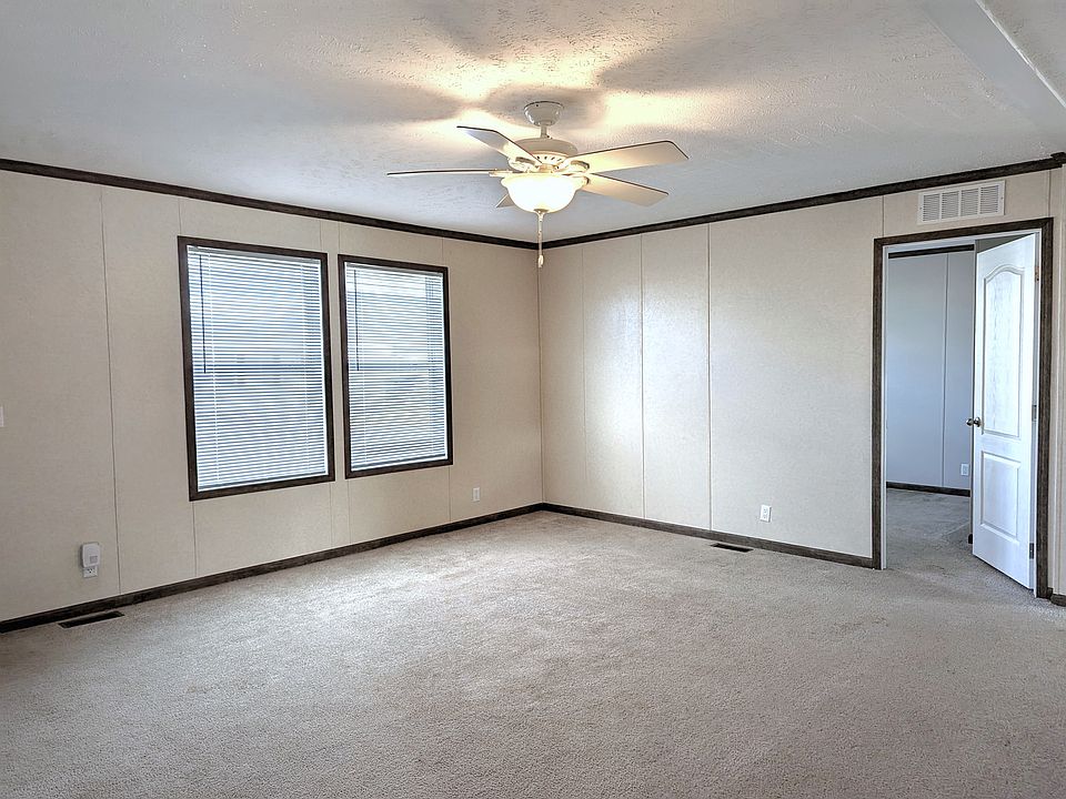 2nd image of 39191 Island Dr