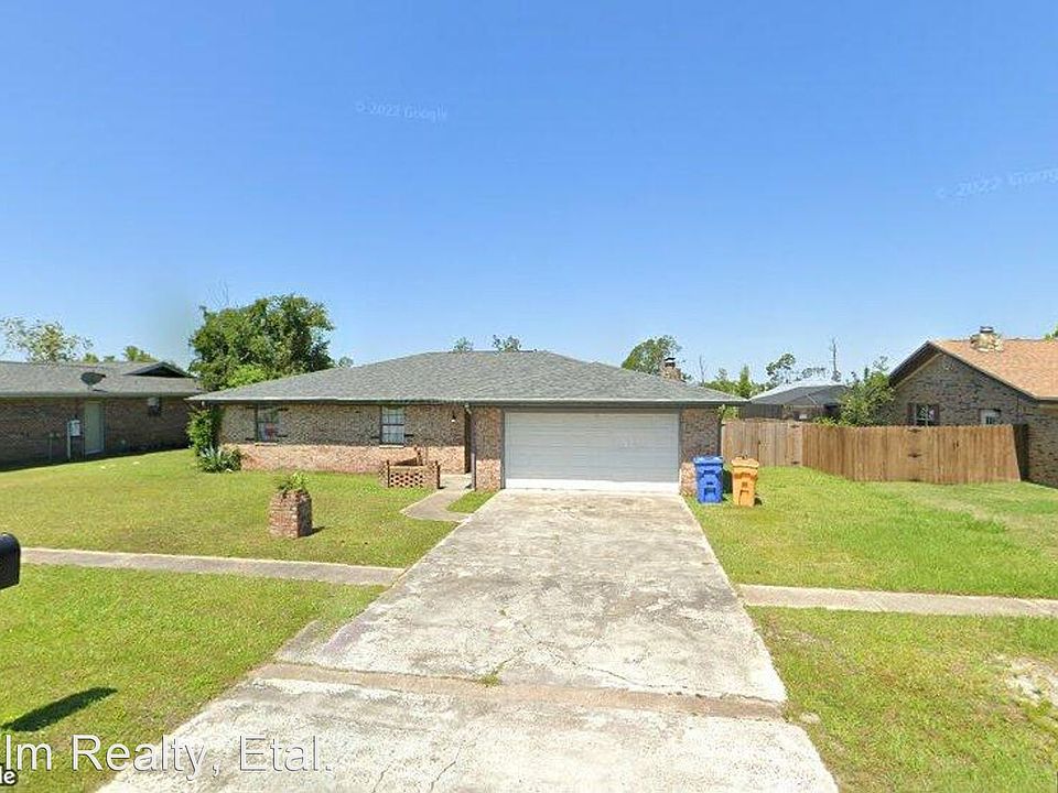 2nd image of 212 Hugh Thomas Dr