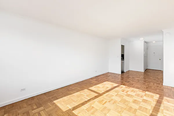 Rented by GoodRock Realty | media 16