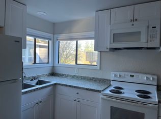 732 N Forest St UNIT B, Bellingham, WA 98225