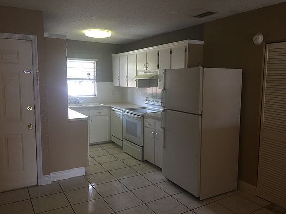 2nd image of 313 Dirksen Dr APT F11