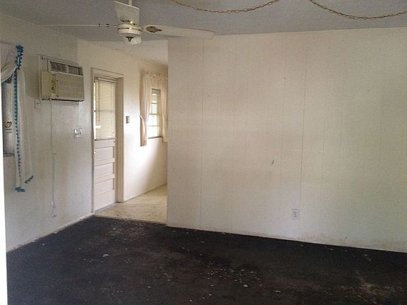 2nd image of 4713 W Wallace Ave