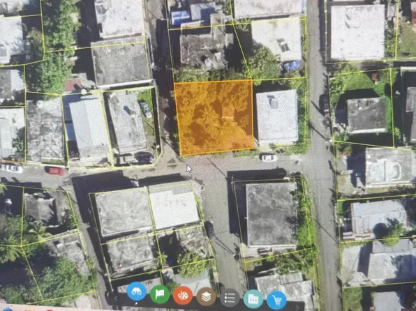 4-K Calle 12 #4-F, Canovanas, PR 00729